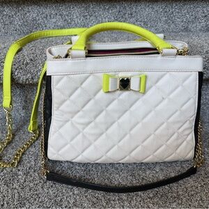 Chic Quilted White and Yellow Handbag